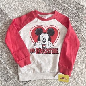 NWT🤍❤️Mickey Disney Mr Irresistible Pullover 🤍❤️Size 5T